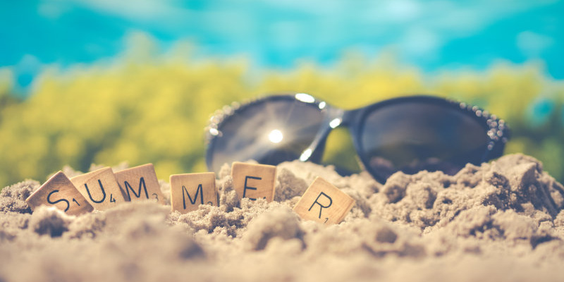 summer-sand-sunglasses